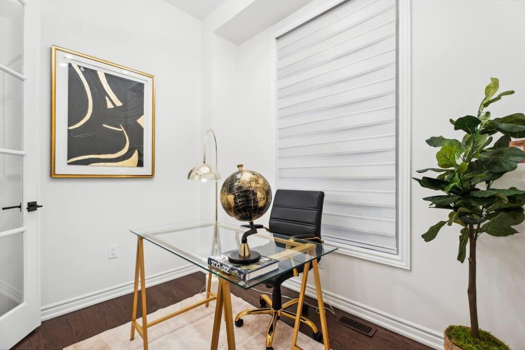 Barrie Luxe, Pool Table 6 Bedroom 6 Ba Custom Design A+ Location Εξωτερικό φωτογραφία