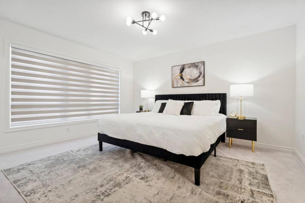 Barrie Luxe, Pool Table 6 Bedroom 6 Ba Custom Design A+ Location Εξωτερικό φωτογραφία