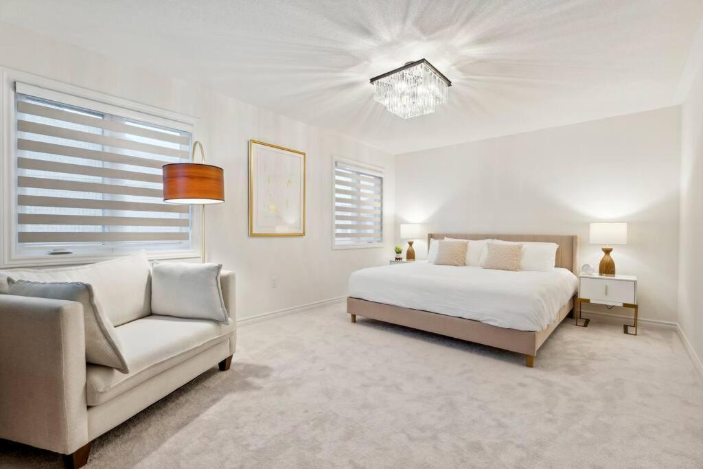 Barrie Luxe, Pool Table 6 Bedroom 6 Ba Custom Design A+ Location Εξωτερικό φωτογραφία